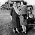 1928 Hasty Christmas Onie and Minnie Cole McAdams McMullan by old car.jpg