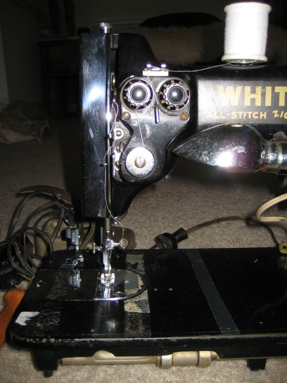White All-Stitch sewing machine (6).JPG