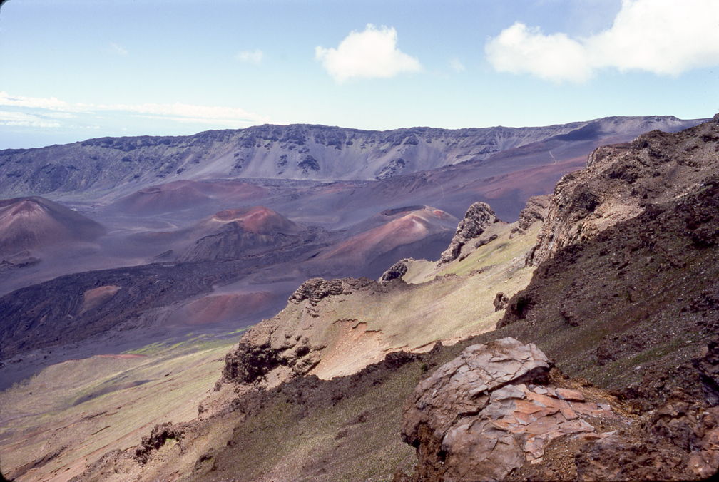 1977 Hawaii Haleakala crater (1)