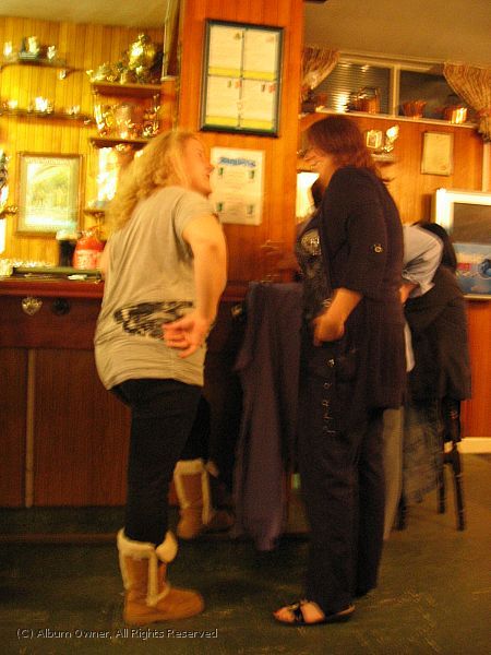 20090725 Ireland - Drumshanbo funny outfit in Berrys Tavern.jpg